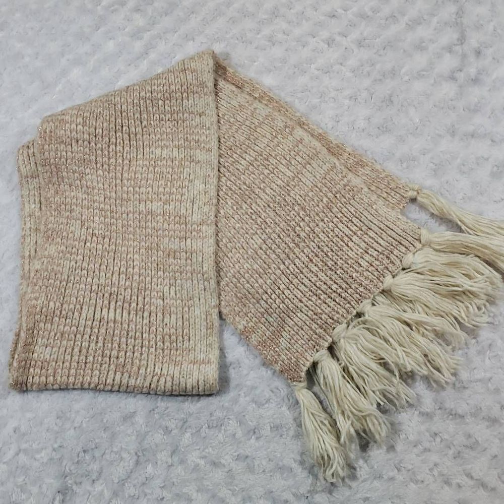 Vince Camuto Marled Shine Muffler Tasseled Scarf in Oatmeal Pink